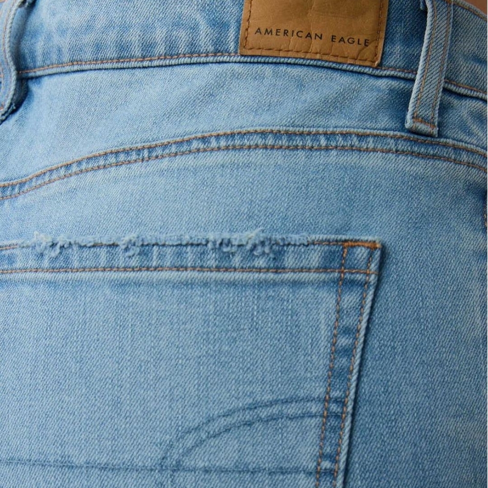 American Eagle Outfitters Light Blue Straight Leg Jeans - Picture 4 of 13